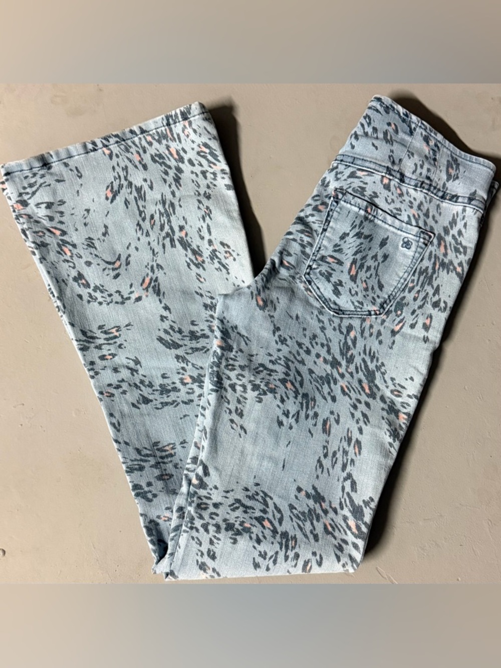 Jessica Simpson Pull-On Flare Jeans Size 26 | Blue Leopard Print Stretch Denim